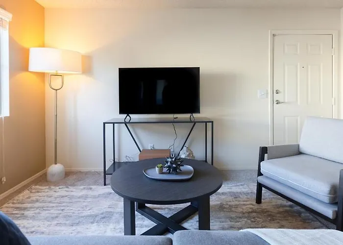 Landing - Modern With Amazing Amenities Scottsdale